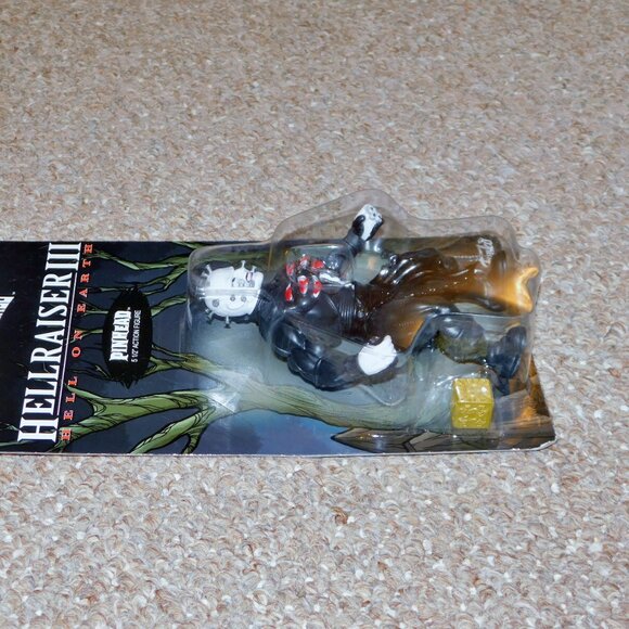 2018 Funko Savage World Horror Hellraiser III 5.5" Pinhead Figure MOC Brand New - Picture 4 of 9